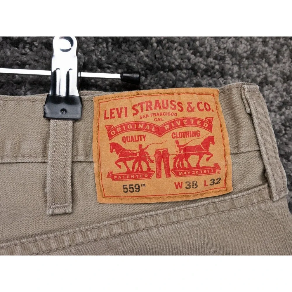 Levis 559 Jeans Mens 38x32 Actual 37x30 Beige Relaxed Fit Straight Leg Denim